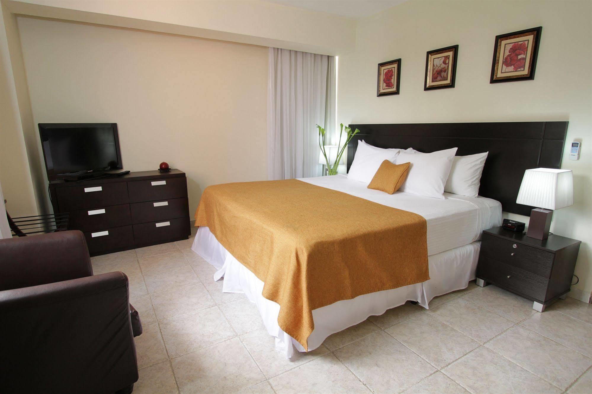 Az Hotel And Suites ปานามาซิตี้ ภายนอก รูปภาพ